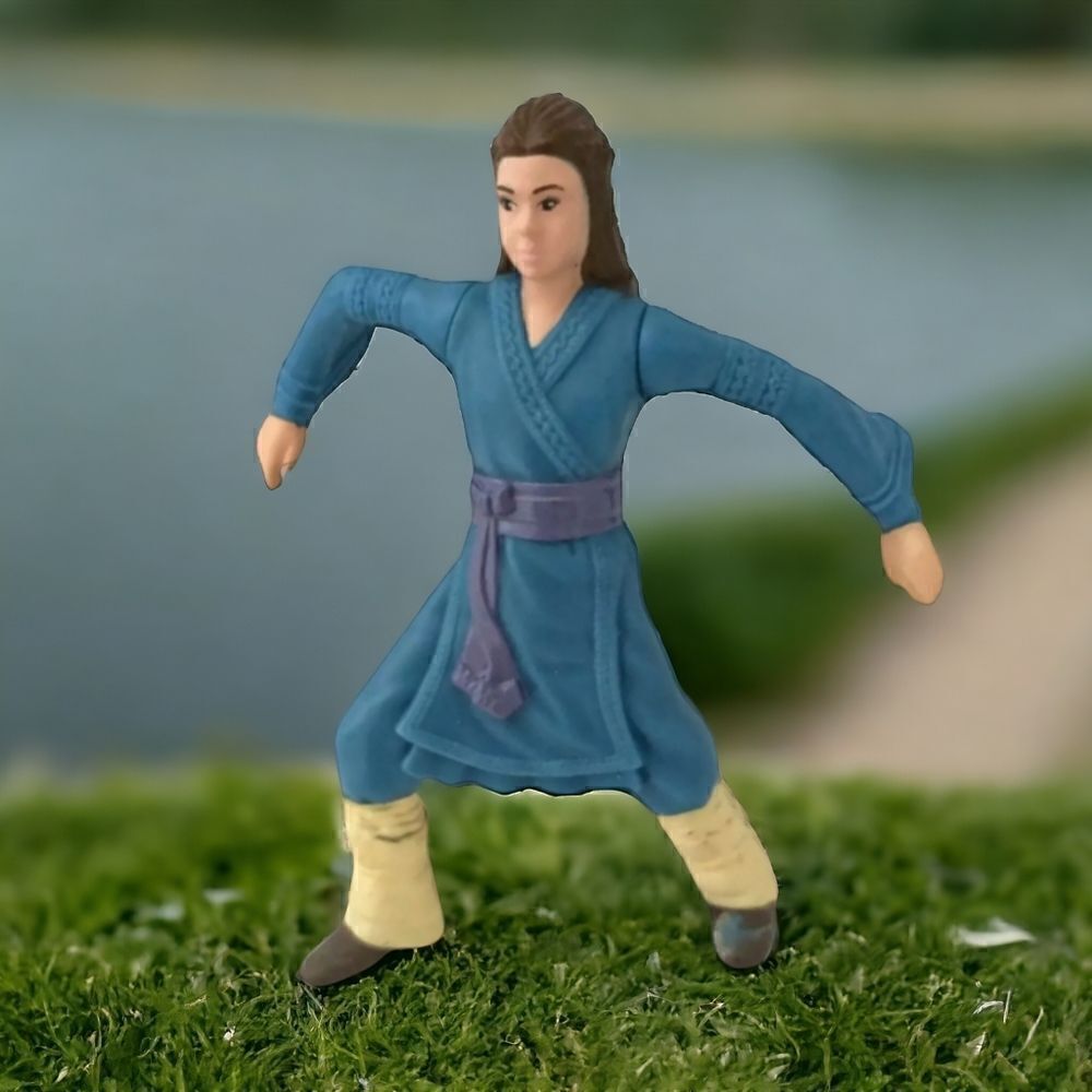 The Last Airbender Katara Figure Cake Topper McDonalds 2010 Mini‎ Figurine PVC